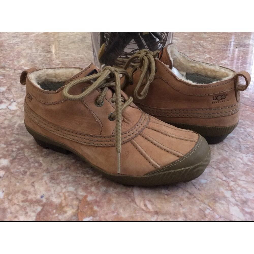 Ugg Australia Brown Leather Suede Shearling Magpie Duck Booties Sz 9 Outdoors View 2